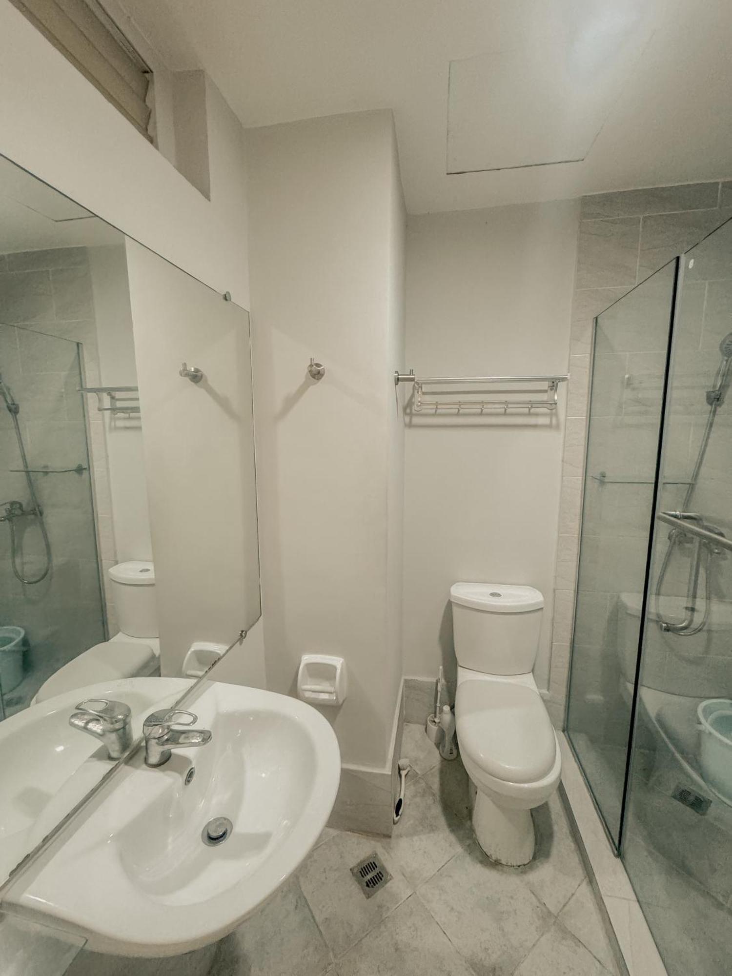 Ania Rooms@Amani Grand Residences Near Airport Мактан Екстериор снимка